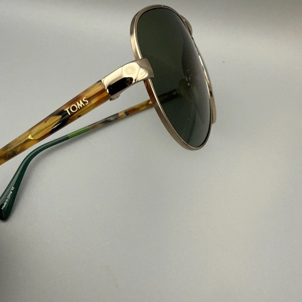 Authentic TOMS Maverick 201 Gold/Tortosie/Green Aviator Sunglasses 60-14-145 HOT